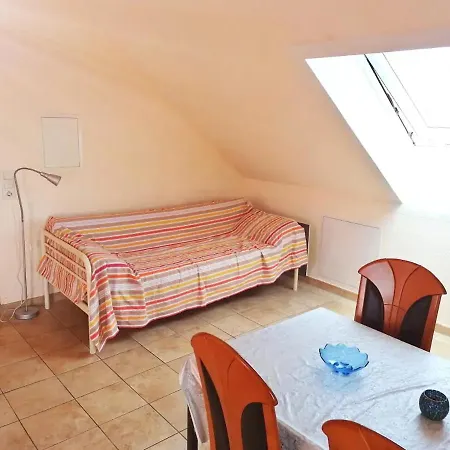 80m2 Obergeschoss Mit Balkon In Kassel