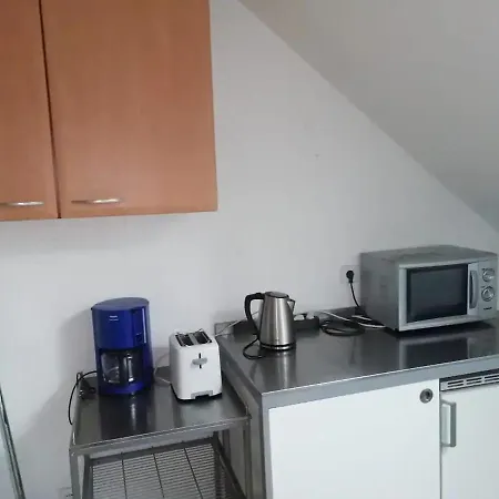 80m2 Obergeschoss Mit Balkon In Apartment